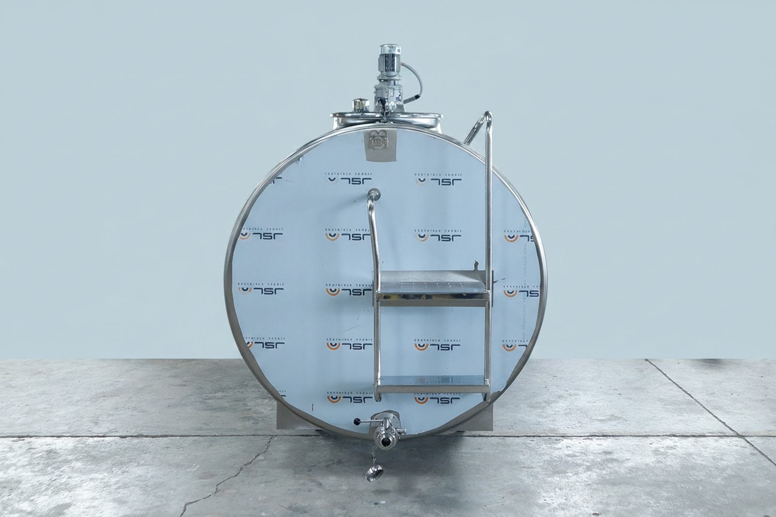 3000L Closed Type — Photo 2