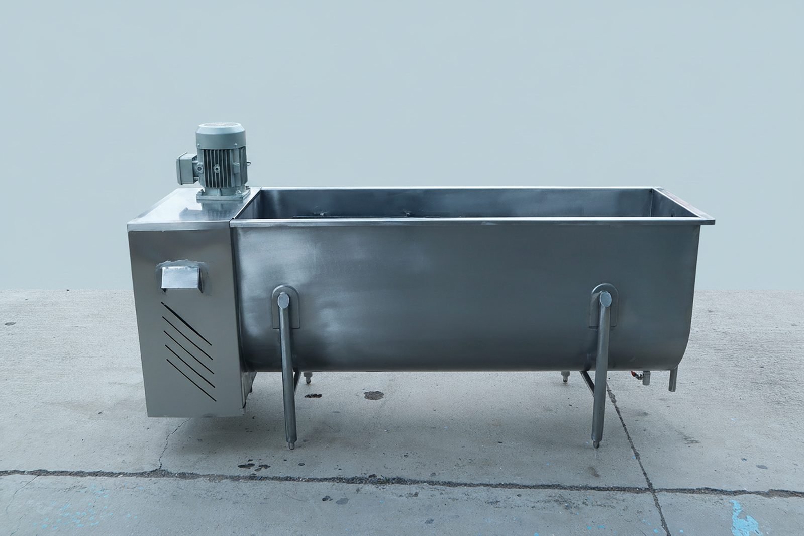 Can Scrubber — Angle View